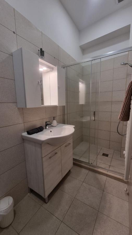 Napfeny Apartman Сегед Екстериор снимка